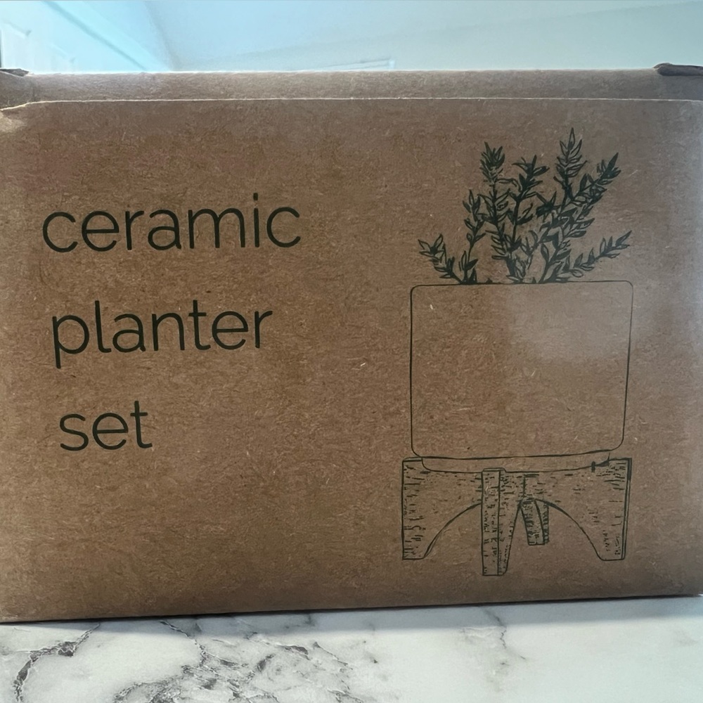 🆕 NWT Ceramic planter set 🪴